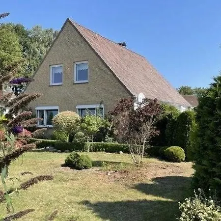 Ferienhaus Gemuetliches Ferienhaus, Viel Platz In Der Naehe Der Schoensten Ostseestraende